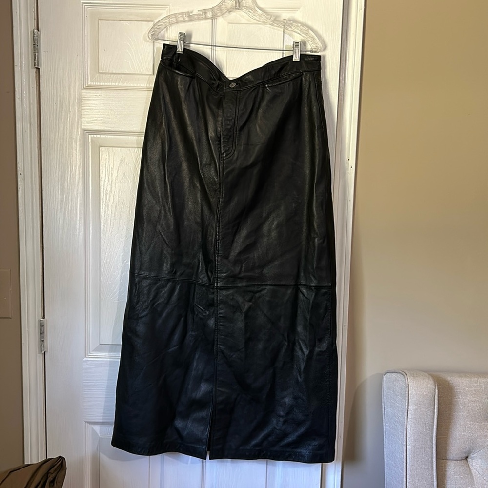 Gap size 16 Vintage leather black maxi skirt